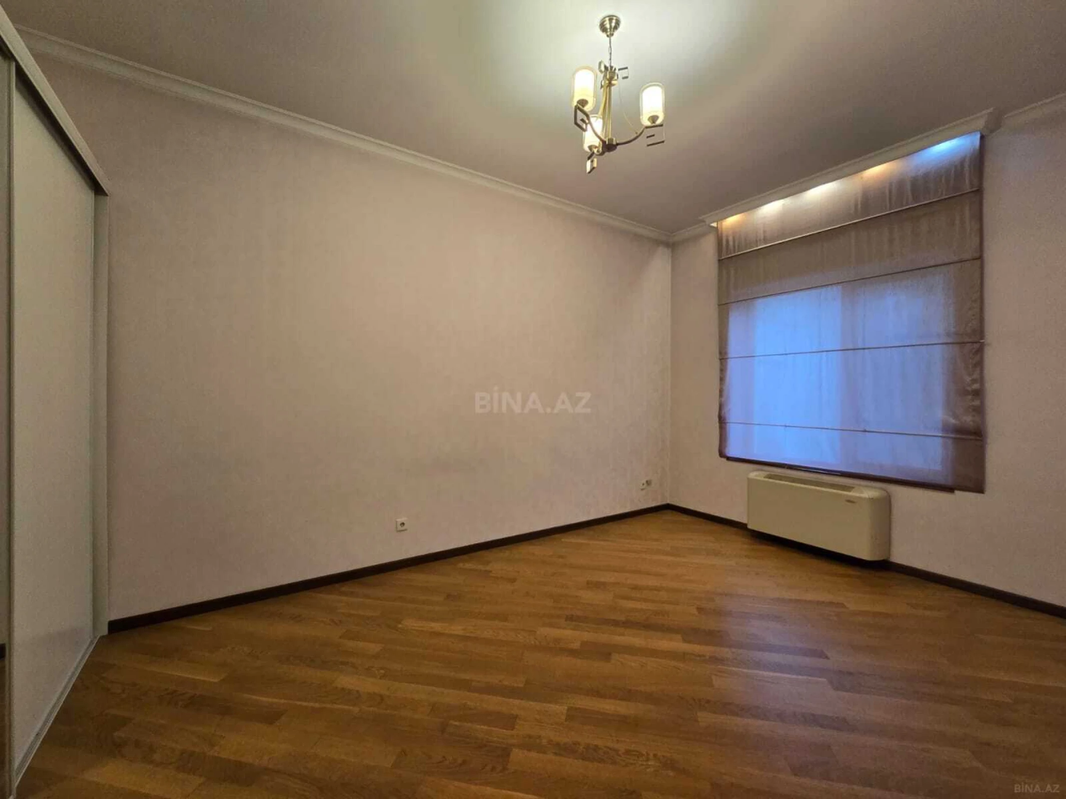 Kirayə verilir 6 otaqlı həyət evi 350 m²