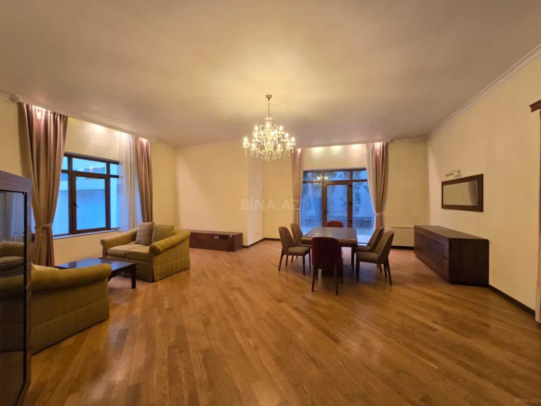 Kirayə verilir 6 otaqlı həyət evi 350 m²