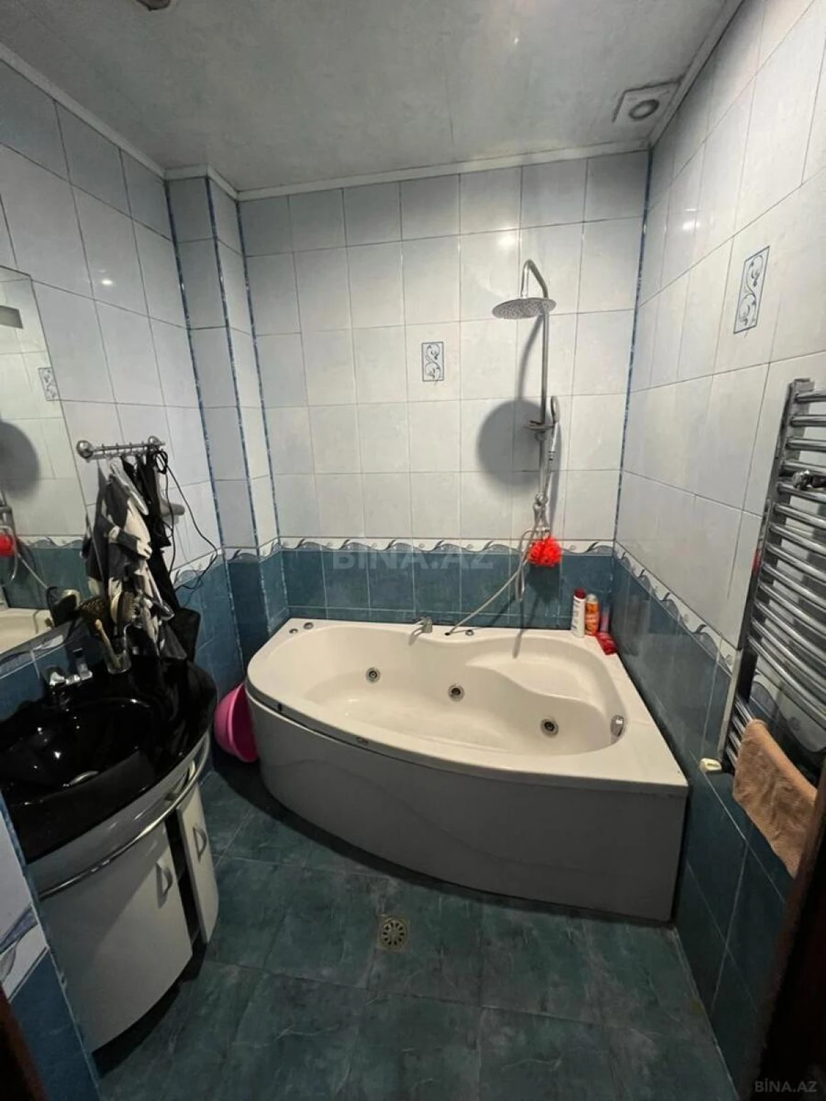 Satılır 3 otaqlı mənzil 114 m²