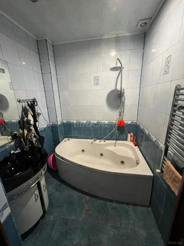 Satılır 3 otaqlı mənzil 114 m²