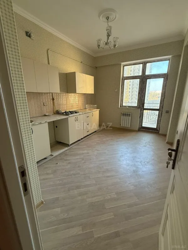 Satılır 3 otaqlı mənzil 106 m²