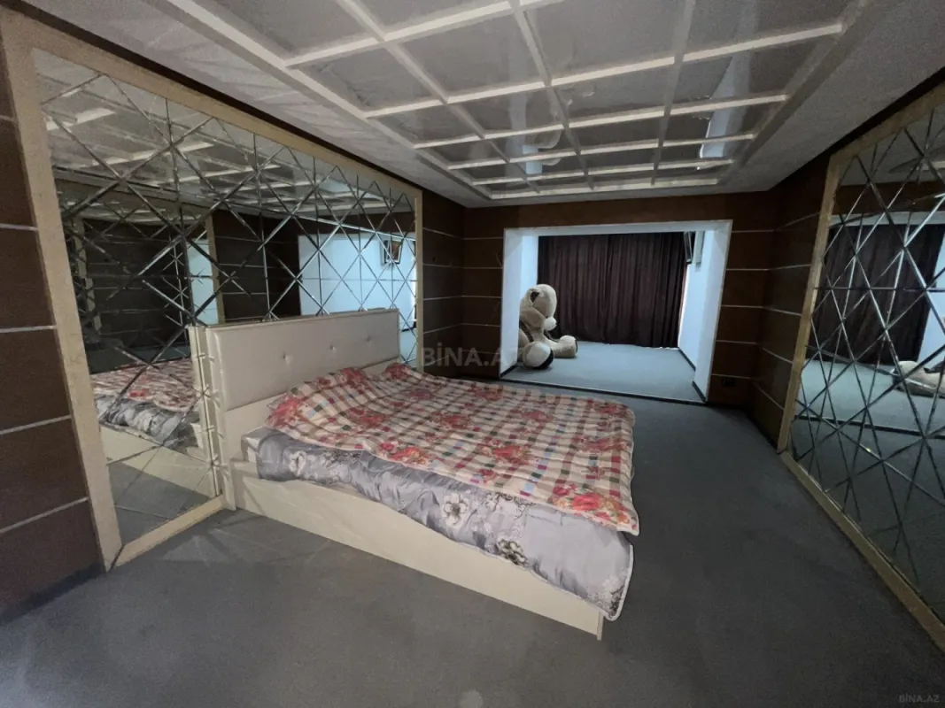 Satılır 4 otaqlı mənzil 110 m²