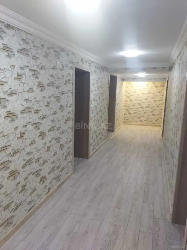 Satılır 10 otaqlı həyət evi 400 m²