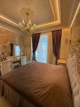 Satılır 3 otaqlı mənzil 148 m²