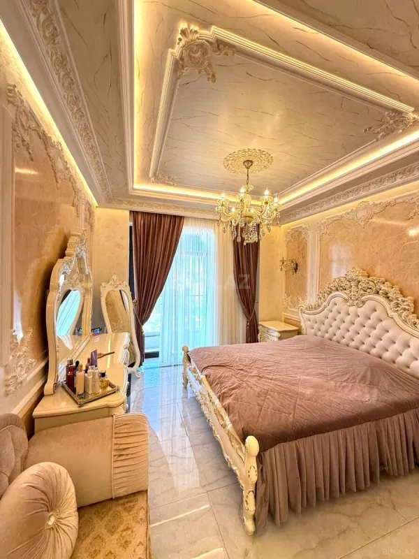 Satılır 3 otaqlı mənzil 148 m²