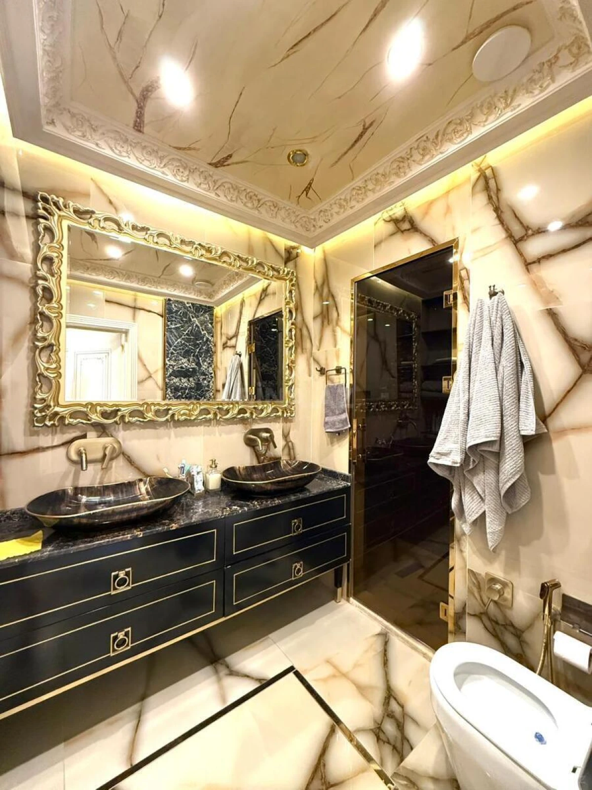 Satılır 3 otaqlı mənzil 148 m²