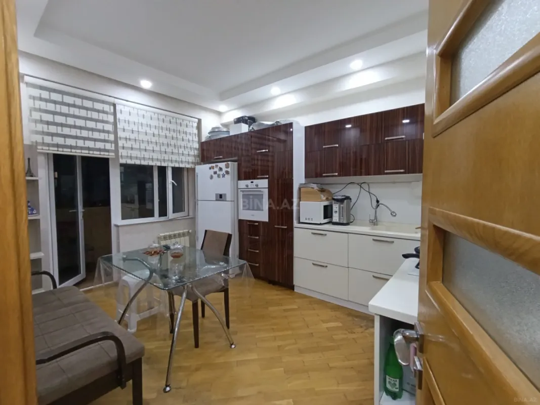 Satılır 3 otaqlı mənzil 103 m²