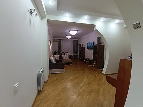 Satılır 3 otaqlı mənzil 103 m² — Bakı, Həzi Aslanov qəs. 3 otaq 103.00 m²