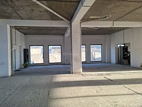 Satılır obyekt 240 m²