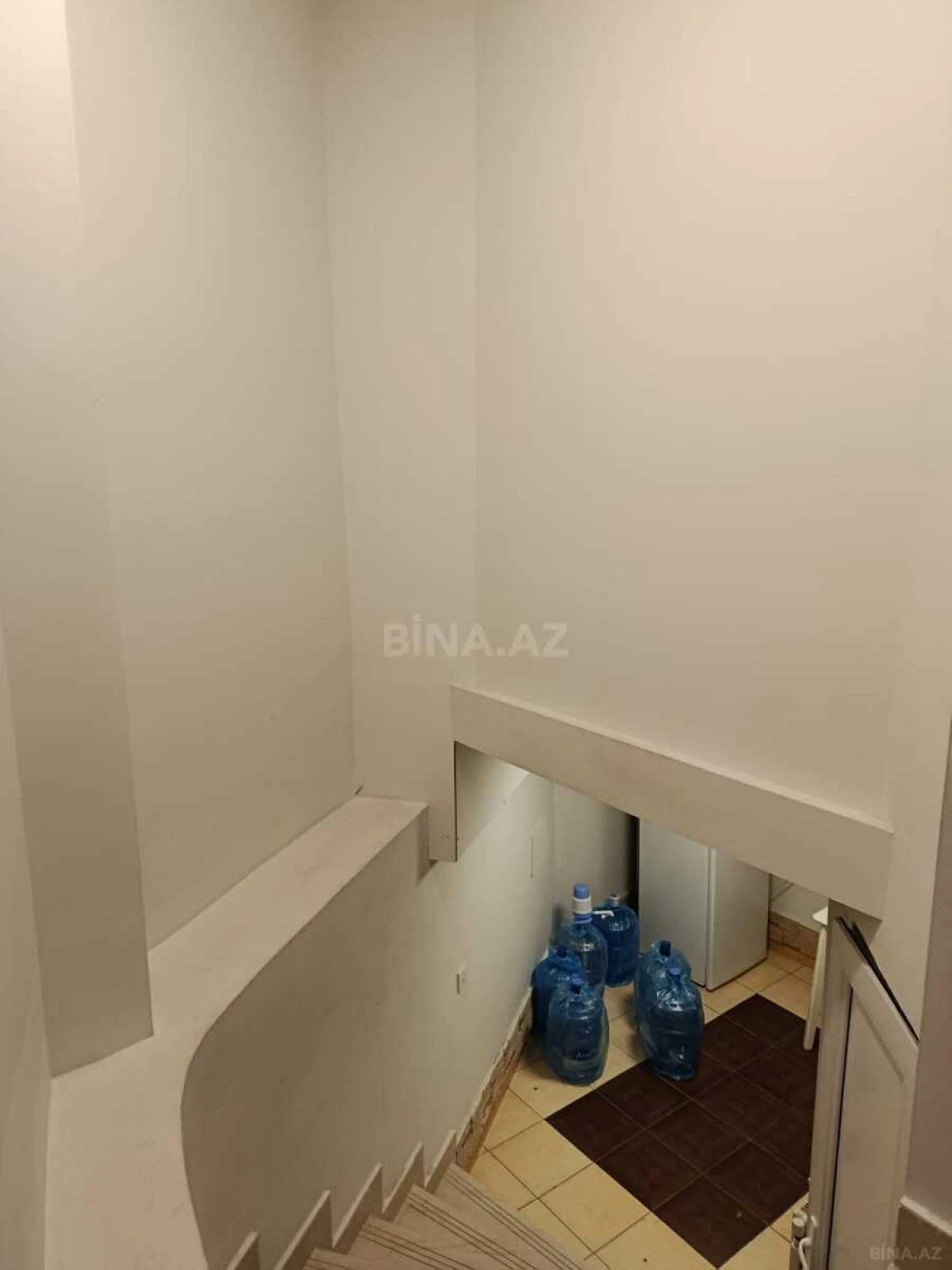 Kirayə verilir obyekt 110 m²