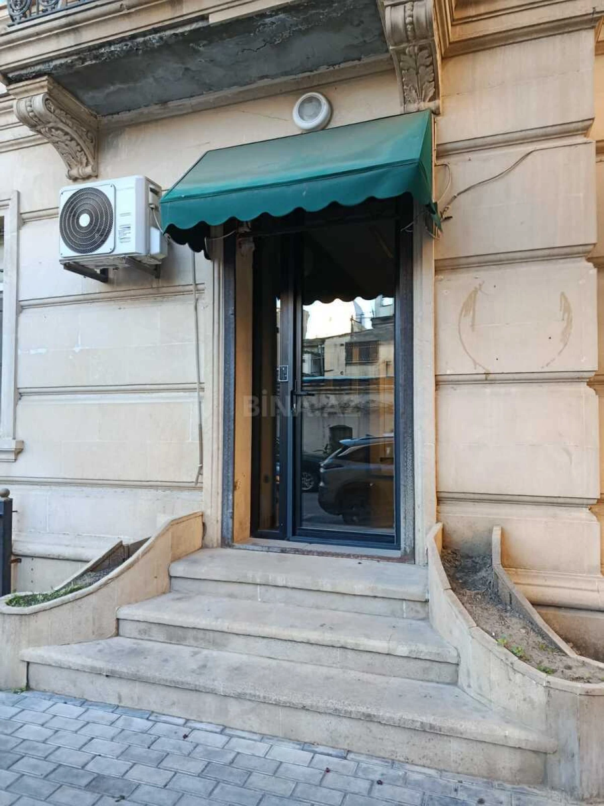 Kirayə verilir obyekt 110 m²