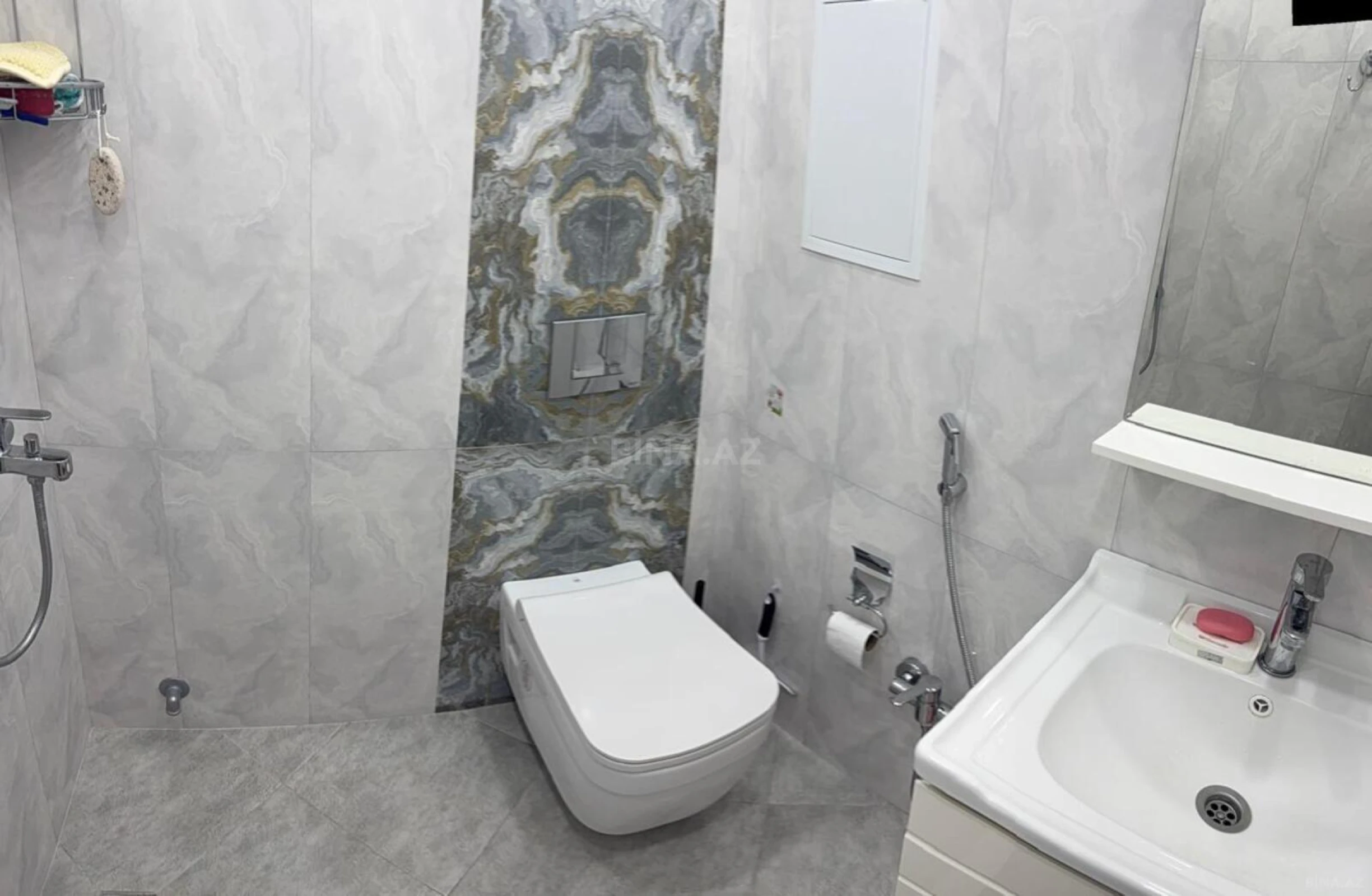 Satılır 2 otaqlı mənzil 45 m²