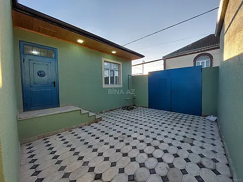 Satılır 4 otaqlı həyət evi 100 m²