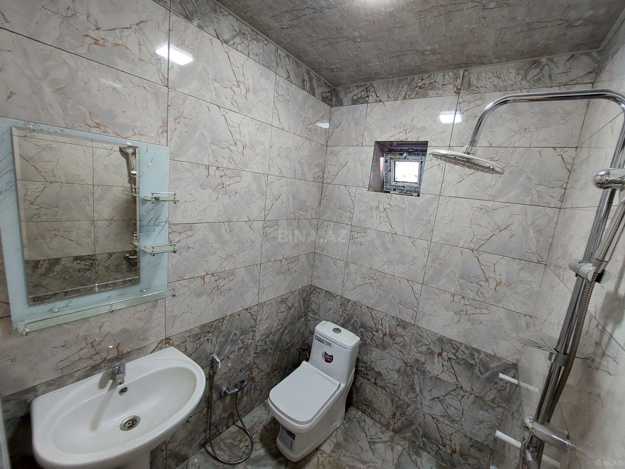 Satılır 4 otaqlı həyət evi 100 m²