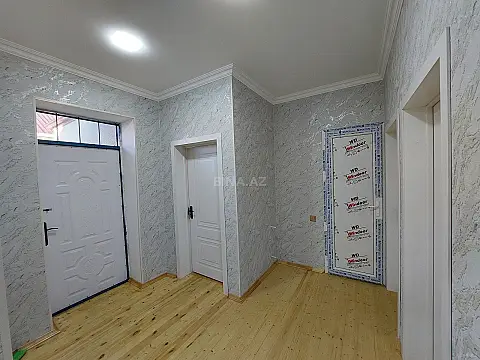 Satılır 4 otaqlı həyət evi 100 m²