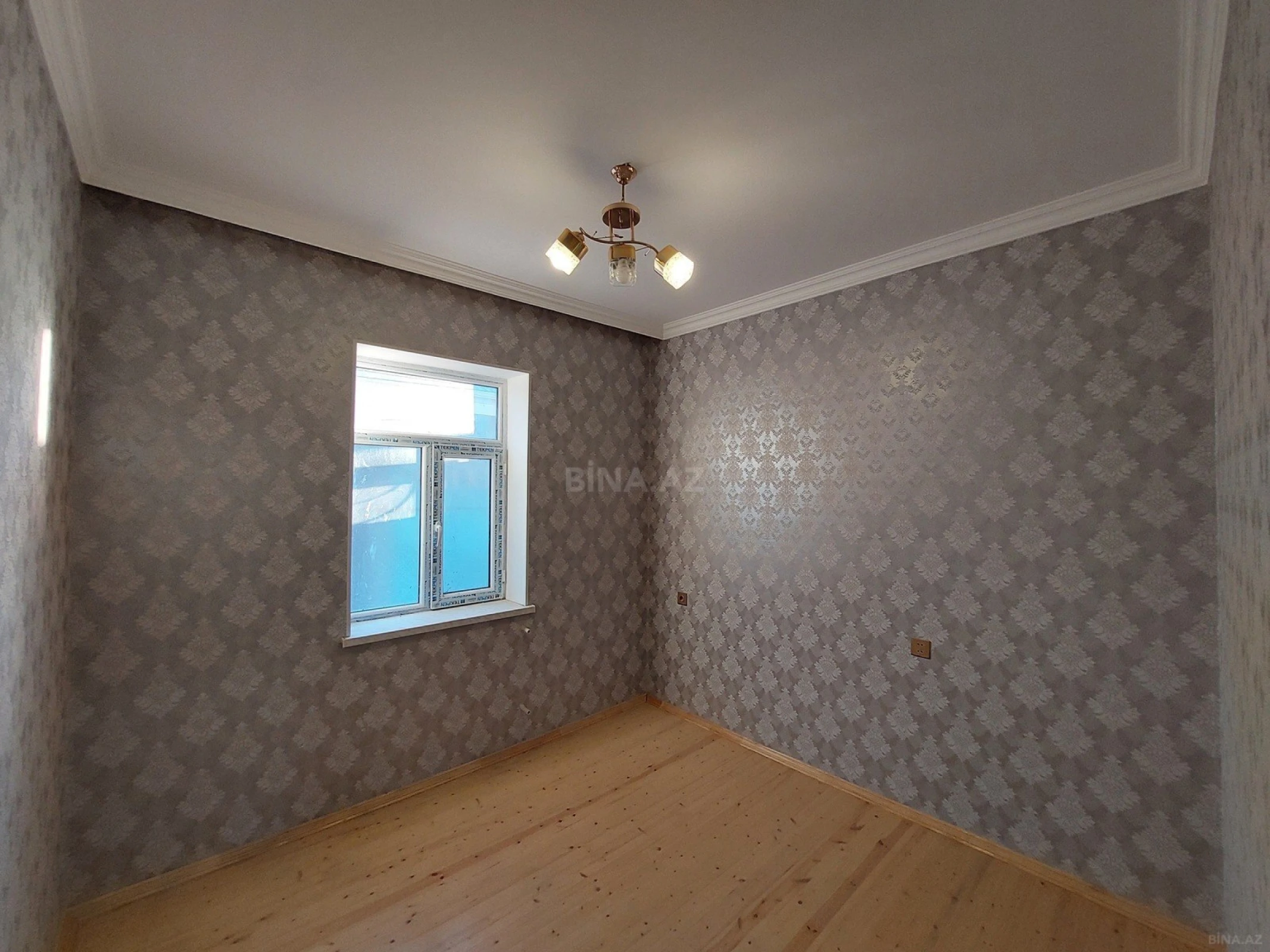 Satılır 4 otaqlı həyət evi 100 m²