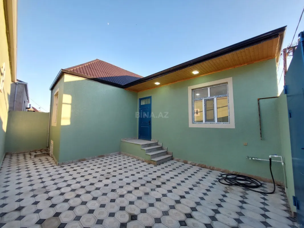 Satılır 4 otaqlı həyət evi 100 m²