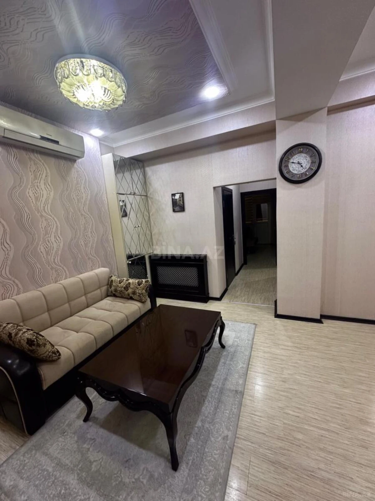 Satılır 3 otaqlı mənzil 68 m²