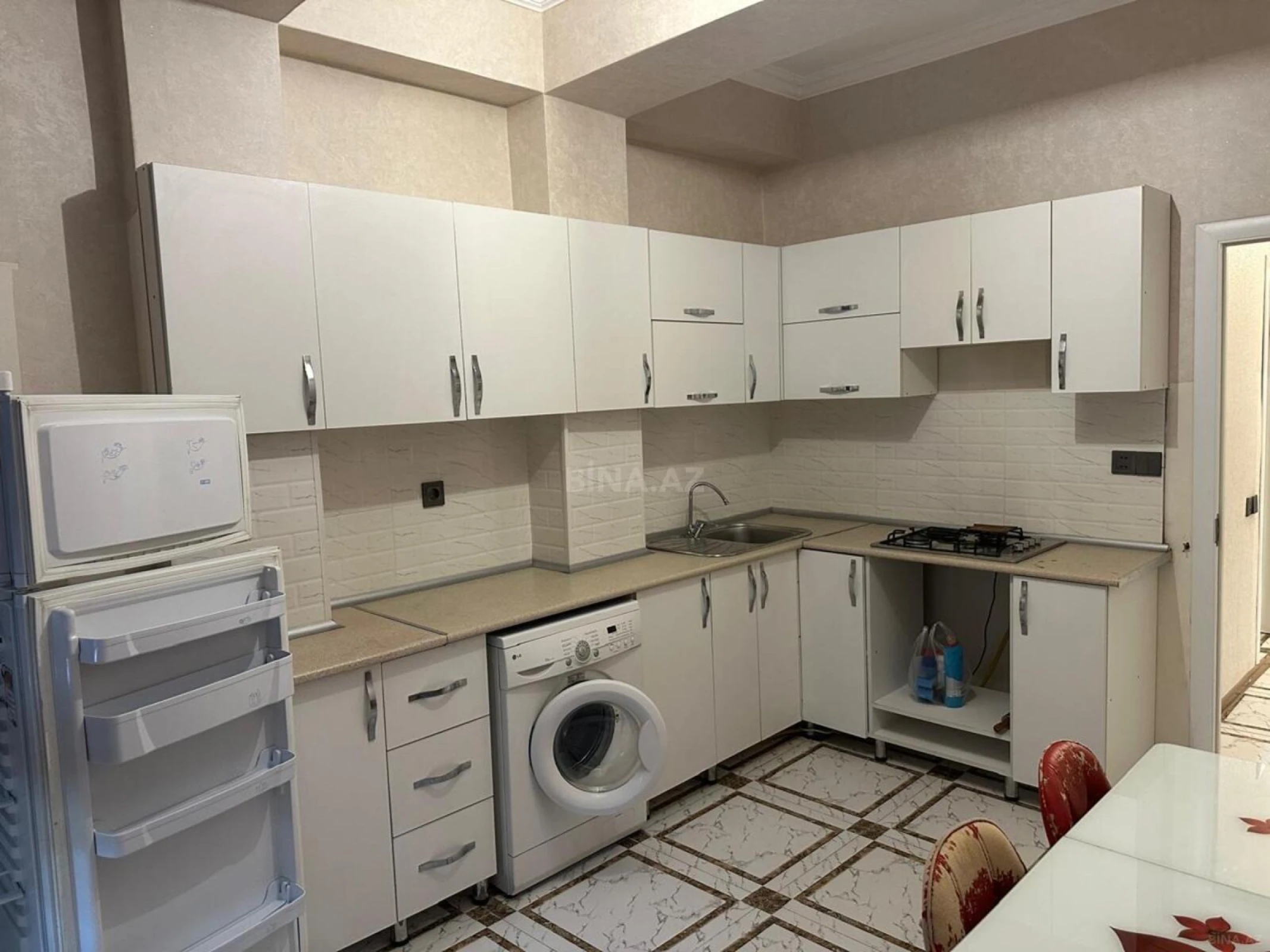 Satılır 3 otaqlı mənzil 72 m²