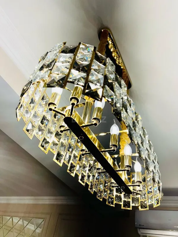 Satılır 4 otaqlı mənzil 143 m²