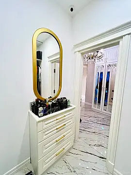 Satılır 4 otaqlı mənzil 143 m²