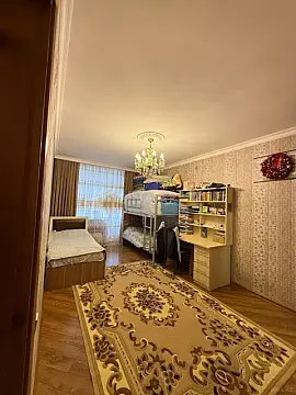 Satılır 4 otaqlı mənzil 100 m²