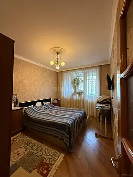 Satılır 4 otaqlı mənzil 100 m²