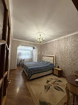 Satılır 4 otaqlı mənzil 100 m²
