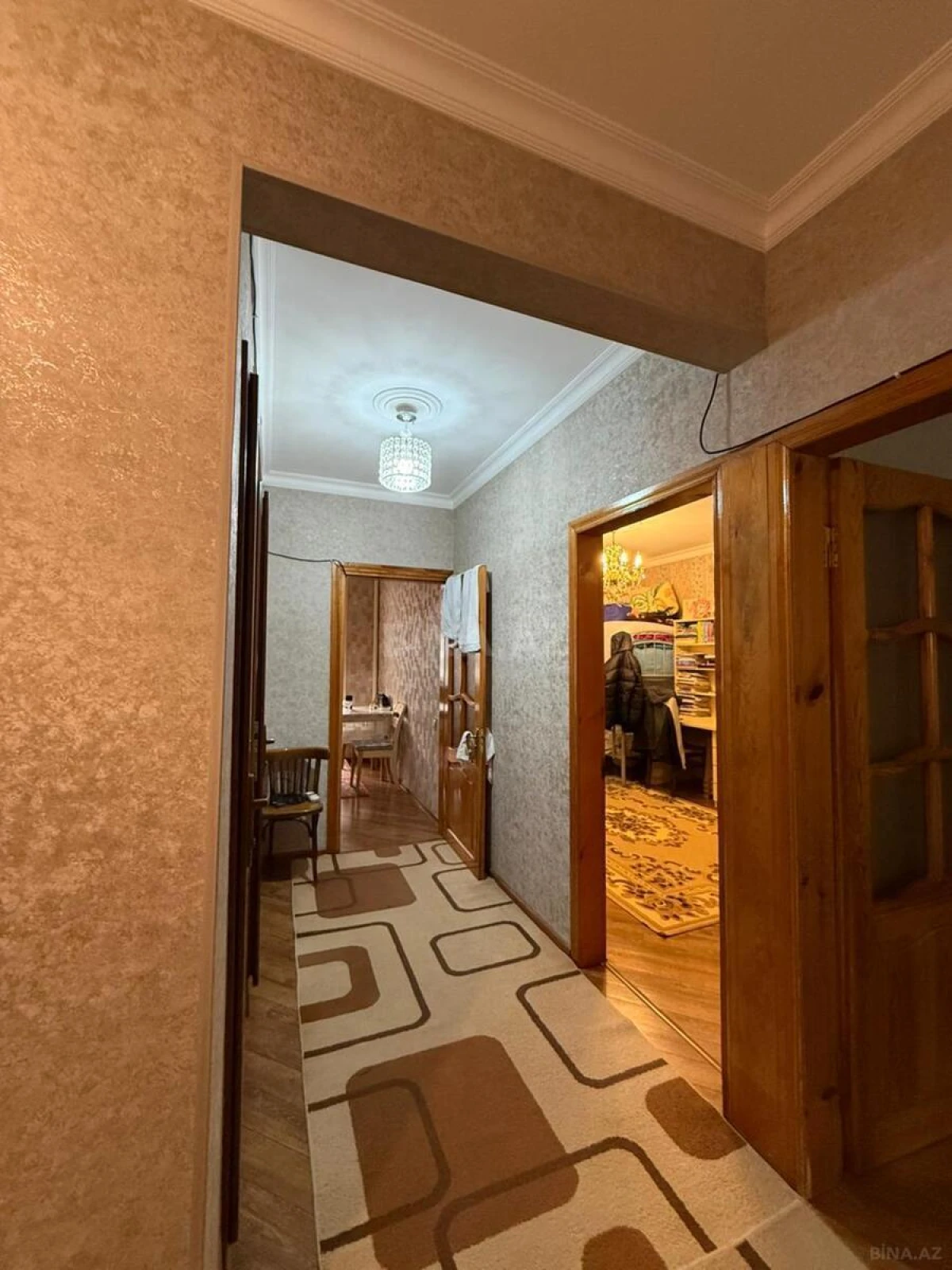 Satılır 4 otaqlı mənzil 100 m²