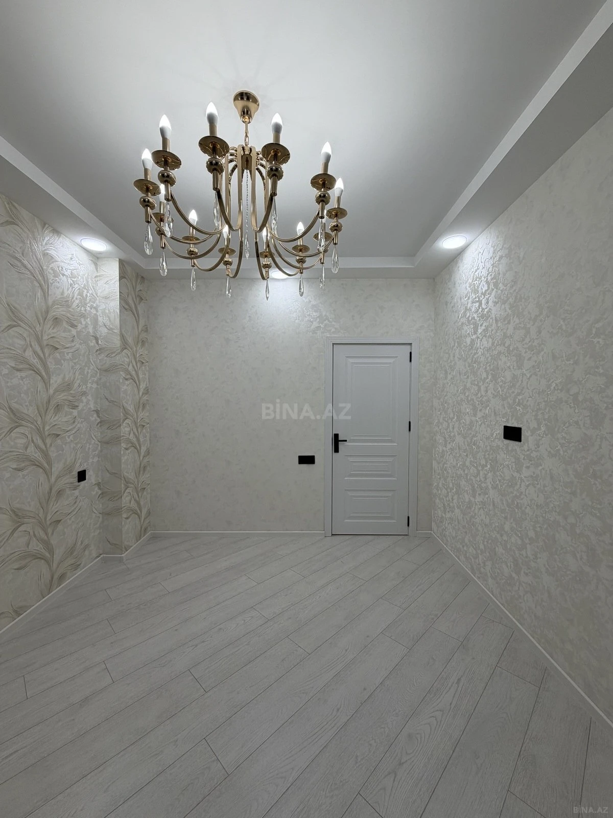 Satılır 2 otaqlı mənzil 44 m²