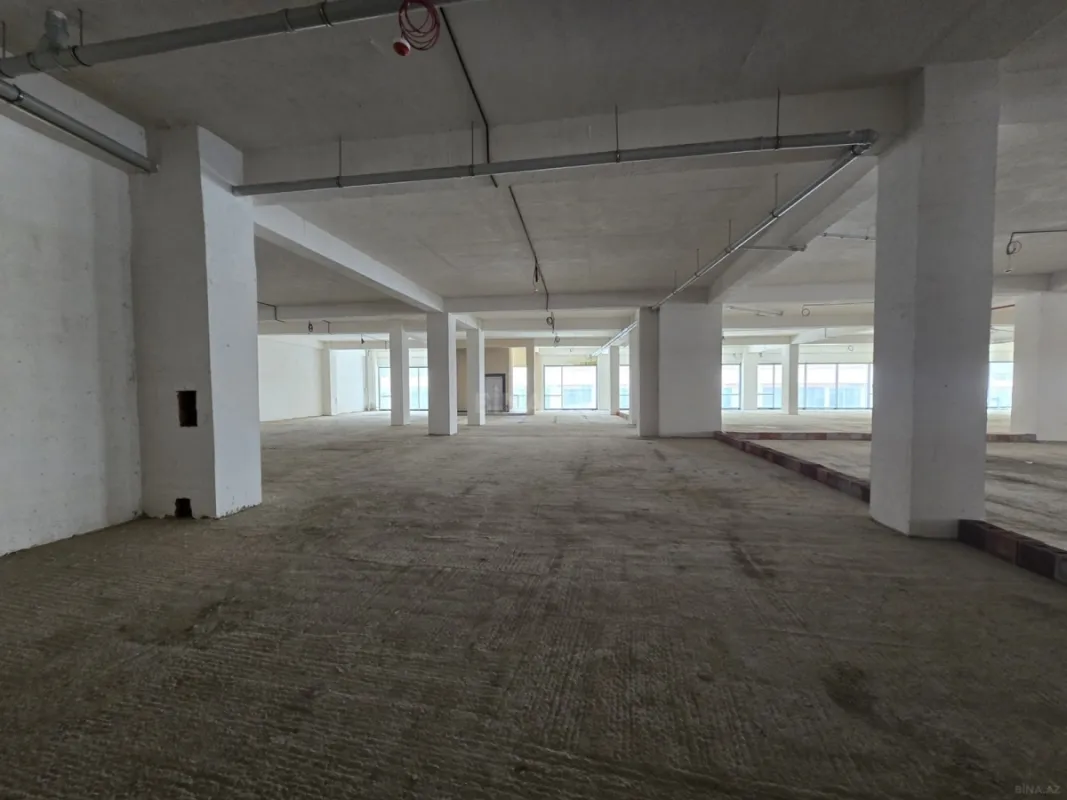 Satılır obyekt 673 m²