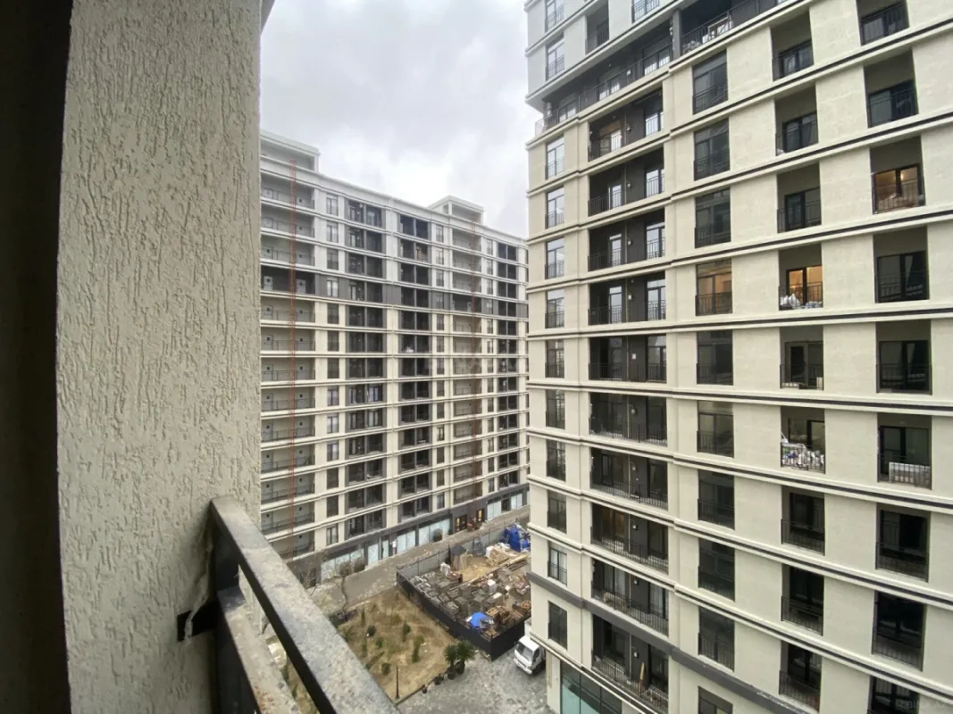 Satılır 2 otaqlı mənzil 76 m²