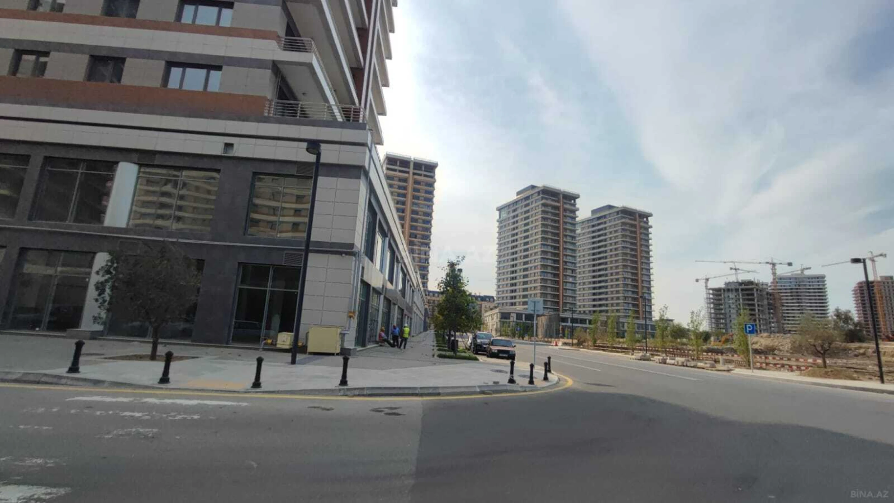 Satılır obyekt 1350 m²