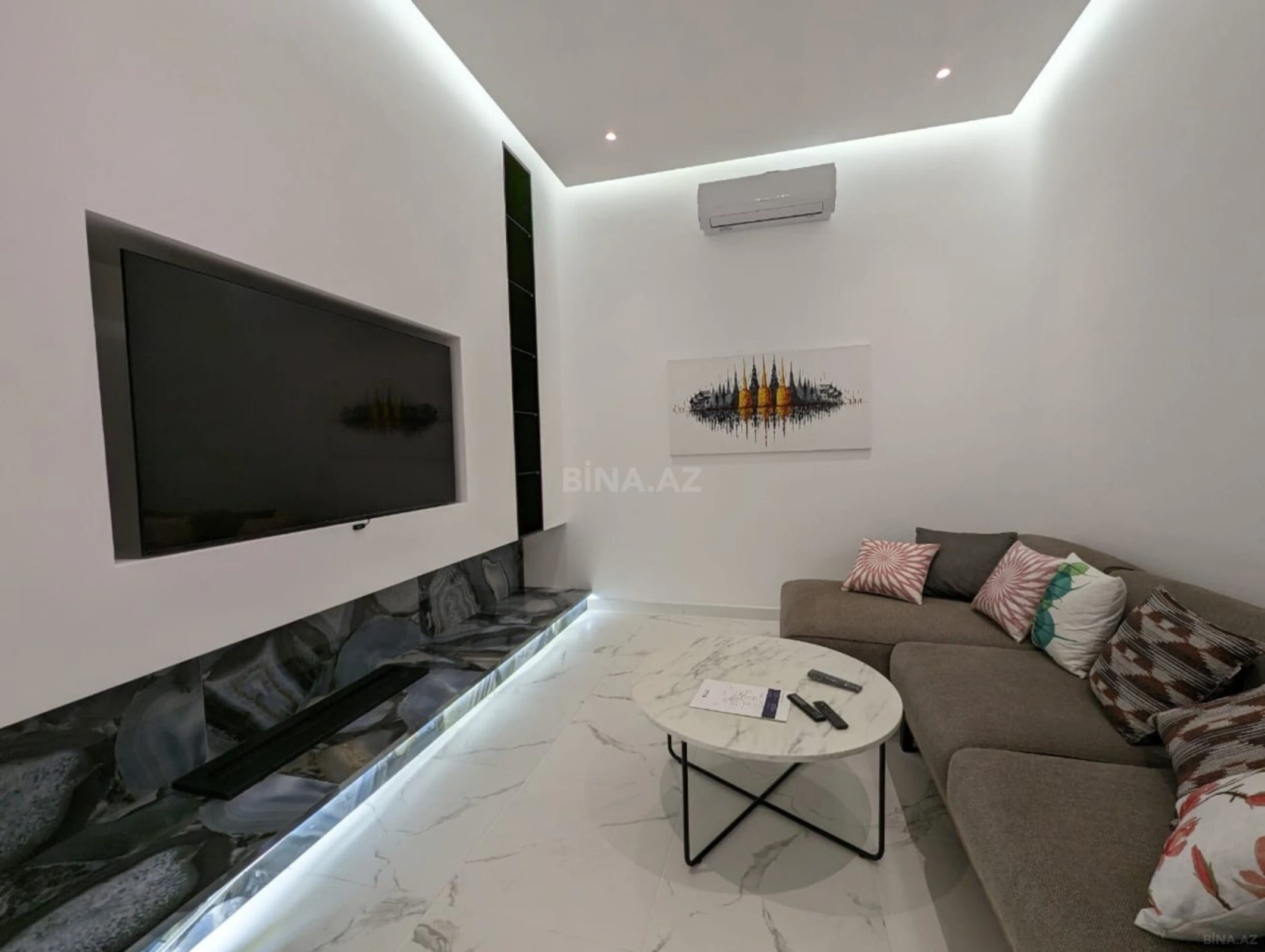 Kirayə verilir 4 otaqlı həyət evi 300 m²