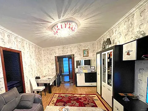 Satılır 4 otaqlı mənzil 85 m²