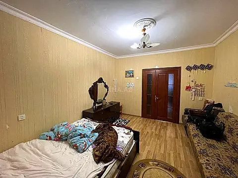 Satılır 4 otaqlı mənzil 85 m²