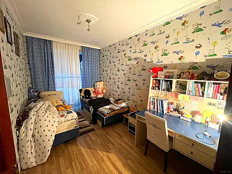 Satılır 4 otaqlı mənzil 85 m²