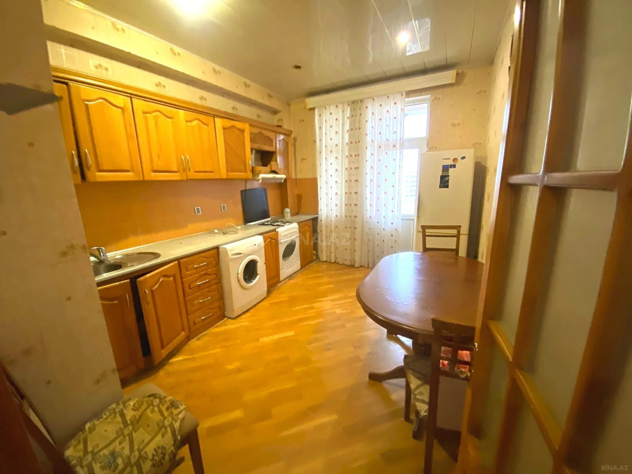 Satılır 2 otaqlı mənzil 74 m²