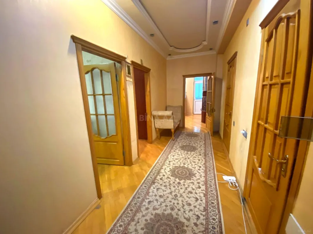 Satılır 2 otaqlı mənzil 74 m²