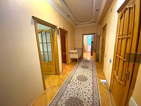 Satılır 2 otaqlı mənzil 74 m²