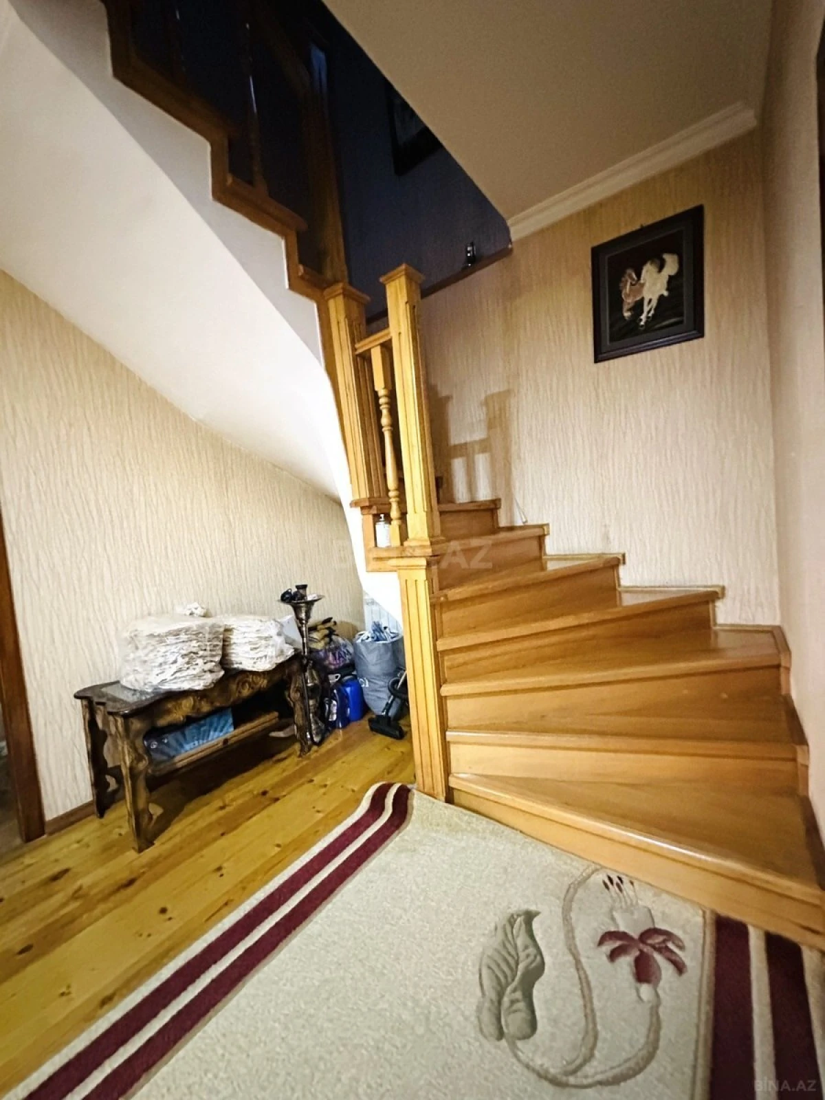 Satılır 6 otaqlı həyət evi 200 m²