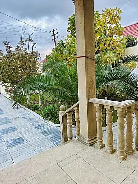 Satılır 6 otaqlı həyət evi 200 m²