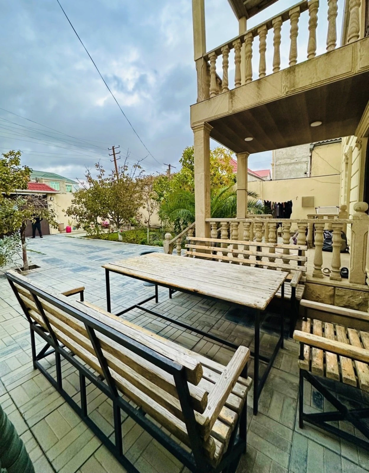 Satılır 6 otaqlı həyət evi 200 m²