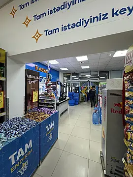 Satılır obyekt 700 m²