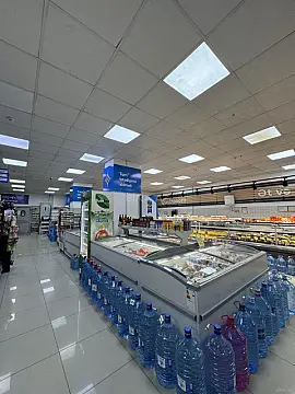 Satılır obyekt 700 m²