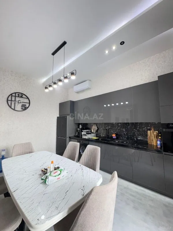 Kirayə verilir 4 otaqlı həyət evi 200 m²