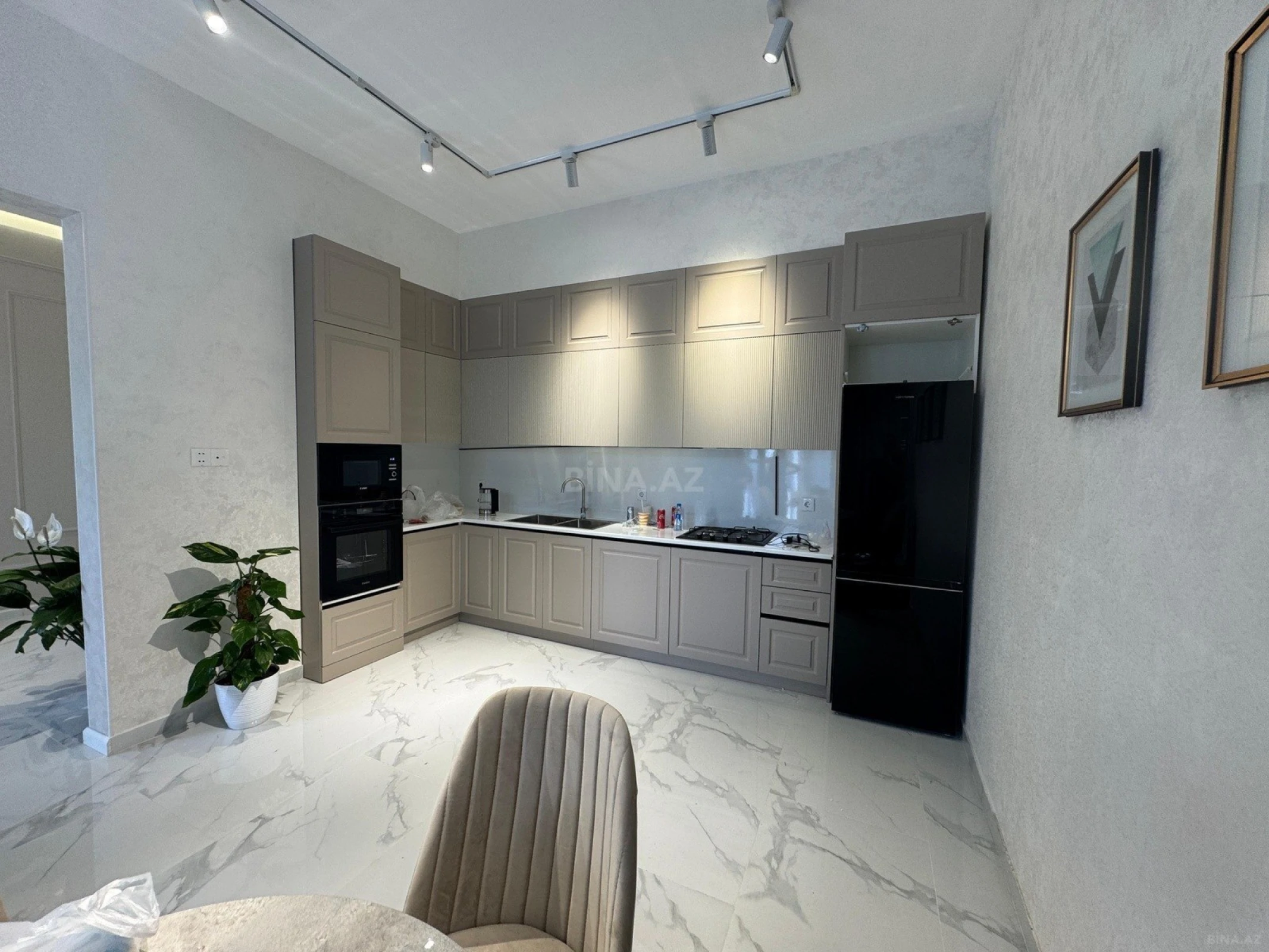 Kirayə verilir 4 otaqlı həyət evi 190 m²