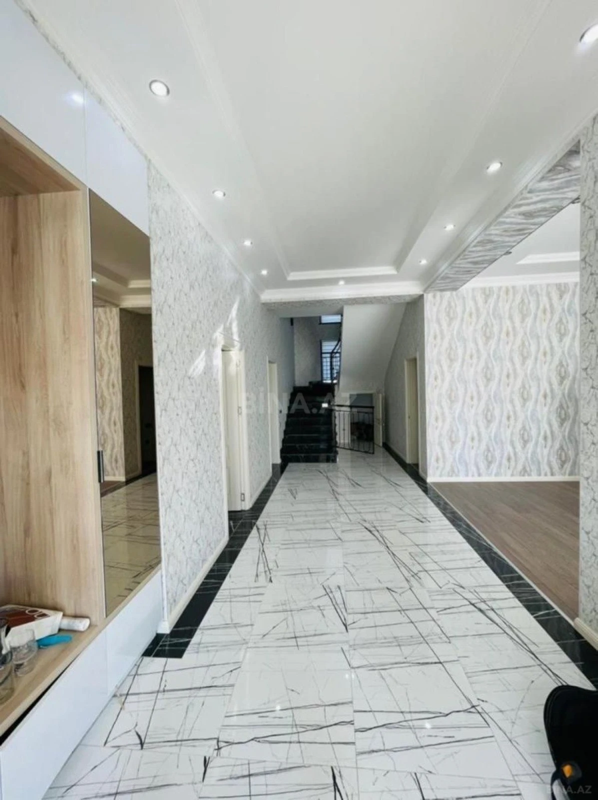 Kirayə verilir 3 otaqlı həyət evi 380 m²
