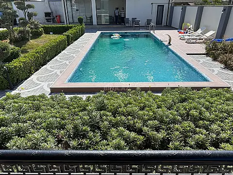 Kirayə verilir 3 otaqlı həyət evi 380 m²