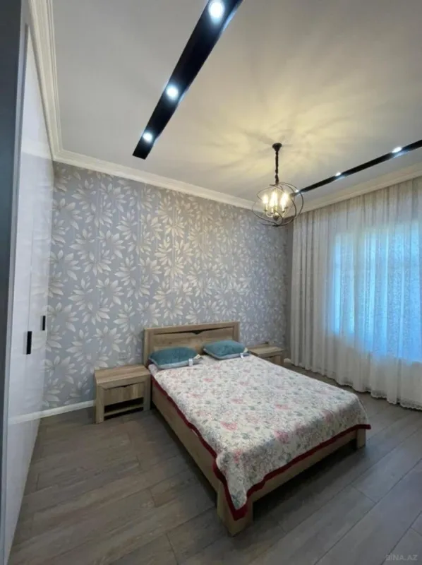 Kirayə verilir 3 otaqlı həyət evi 380 m²